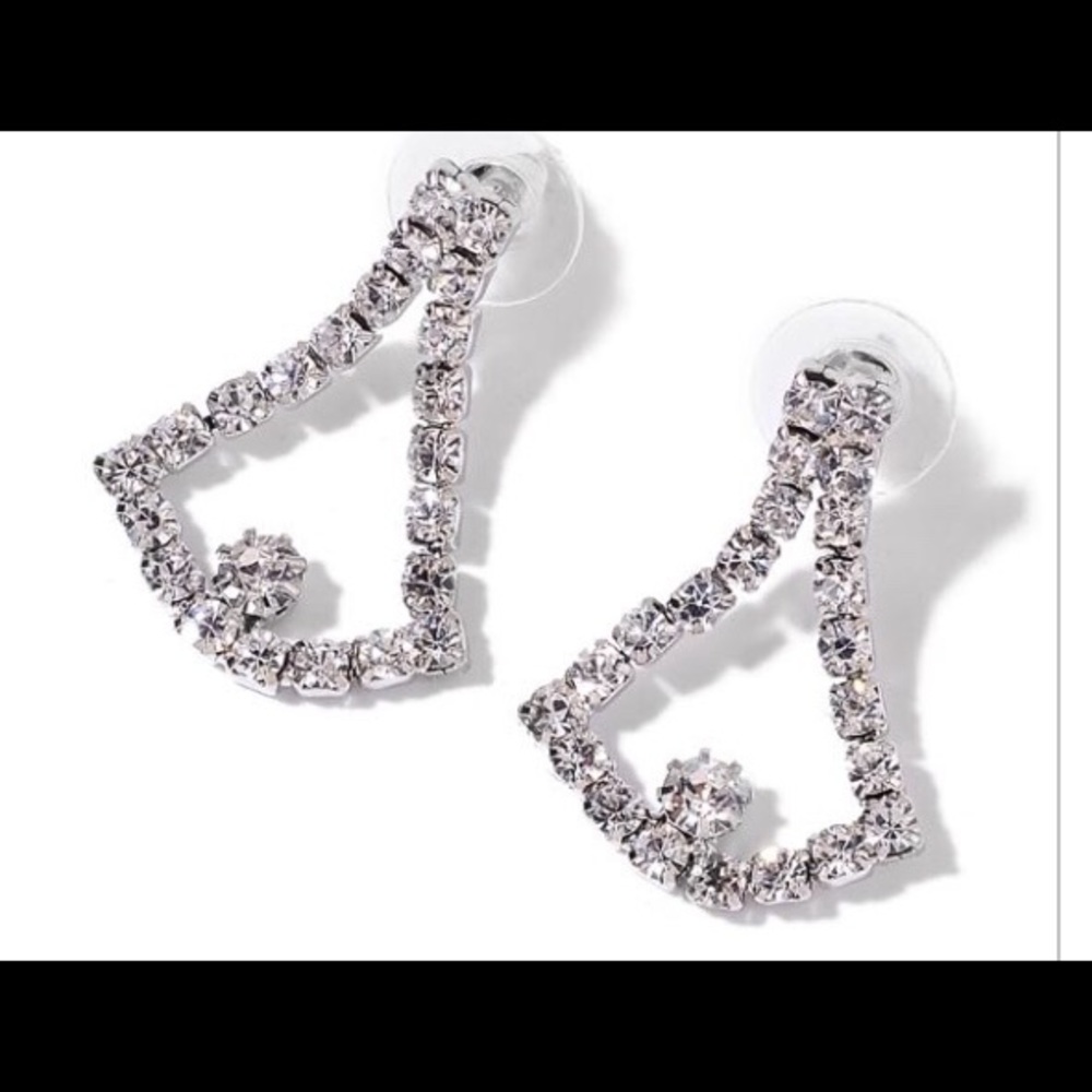 White Austrian Crystal Necklace & Earrings - Picture 3 of 6